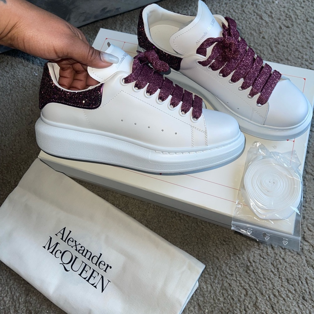Alexander McQueen Wmns Oversized Sneaker